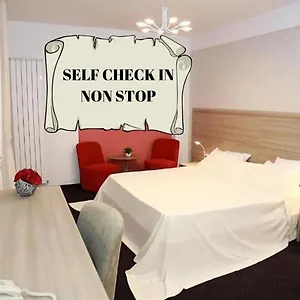 3* Hotel Parliament Square